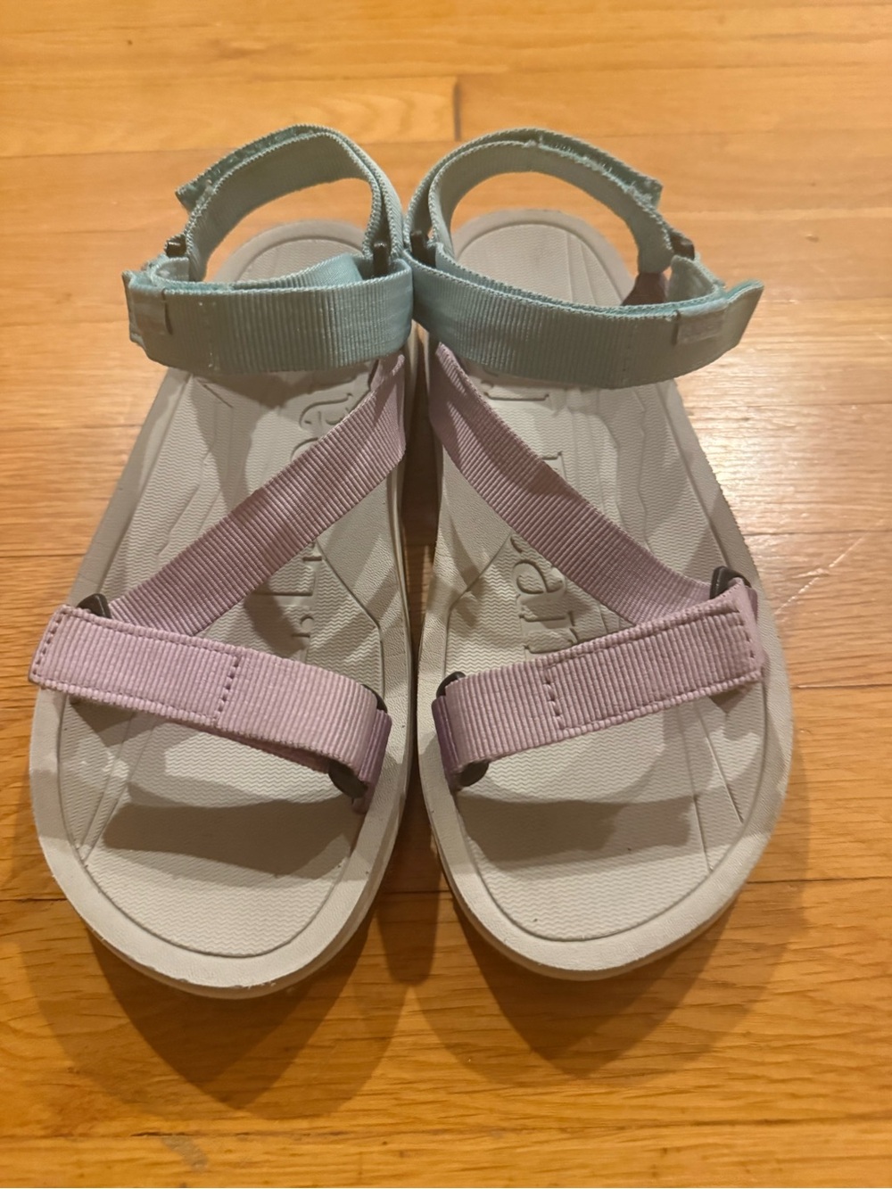 Open-Toe Sport Sandals in Lavender & Sage